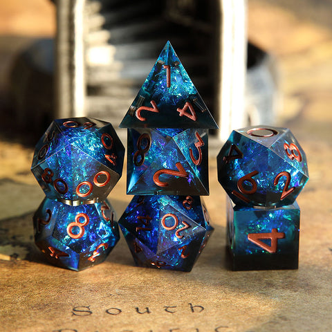 Dragon Eye Resin Sharp-Edged Dice - Multi-Faceted Rune Dice with Flowing Sand