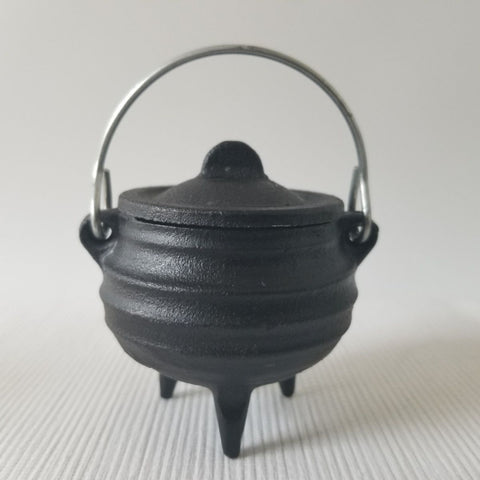 Mini Cast Iron Vintage Cauldron - Triple-Leg Burning Pot and Wax Melting Holder